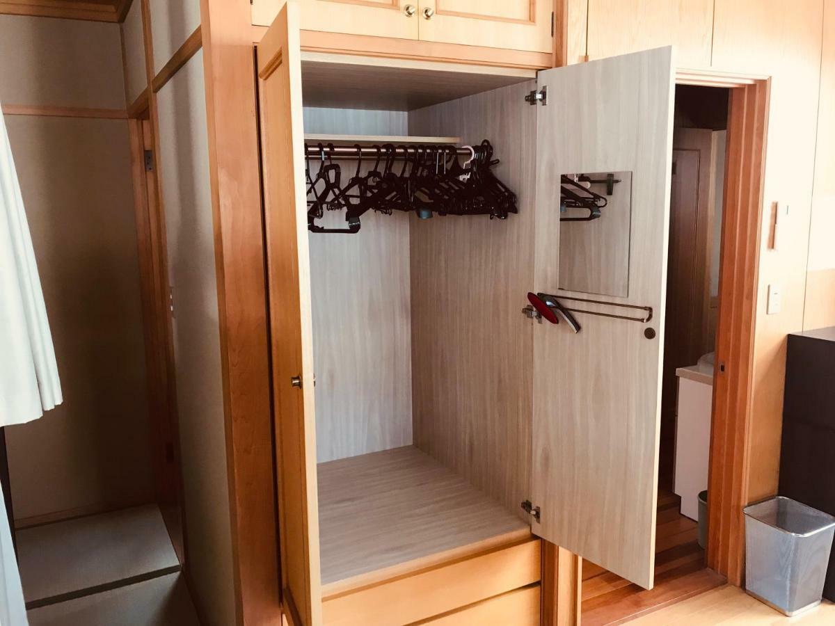 Ropeway St. Guesthouse Matsuyama  Zimmer foto